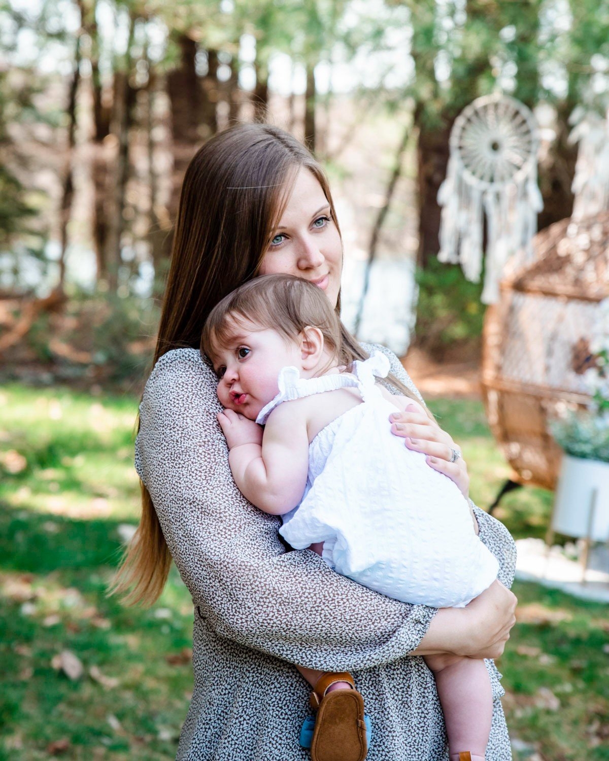 carousel-hero-element image-0