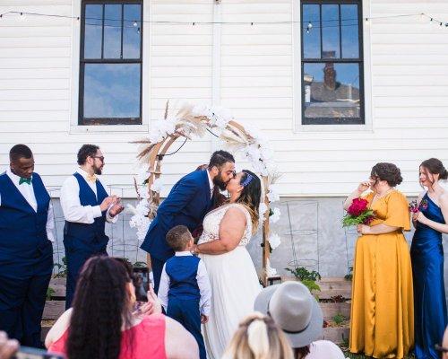 mobile - carousel-hero-element image-7